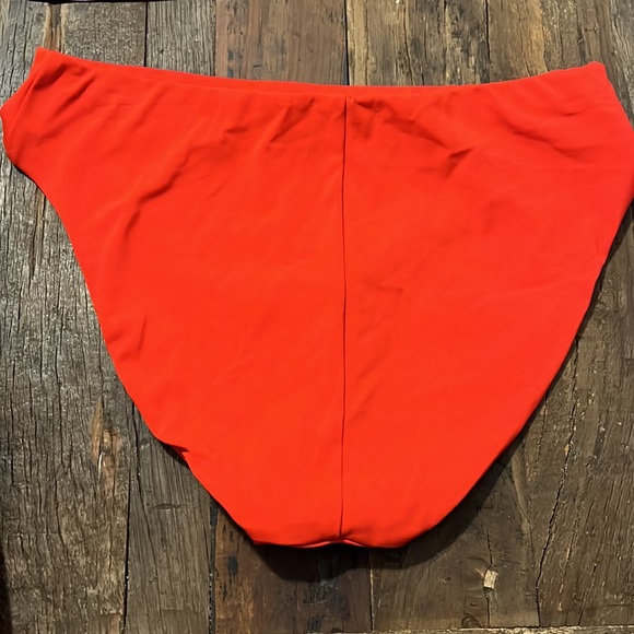 New Robin Piccone bikini bottom NWOT - Picture 5 of 5